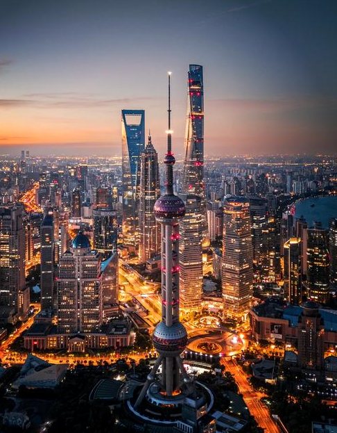 上海陆家嘴金融区摩天楼现代地标